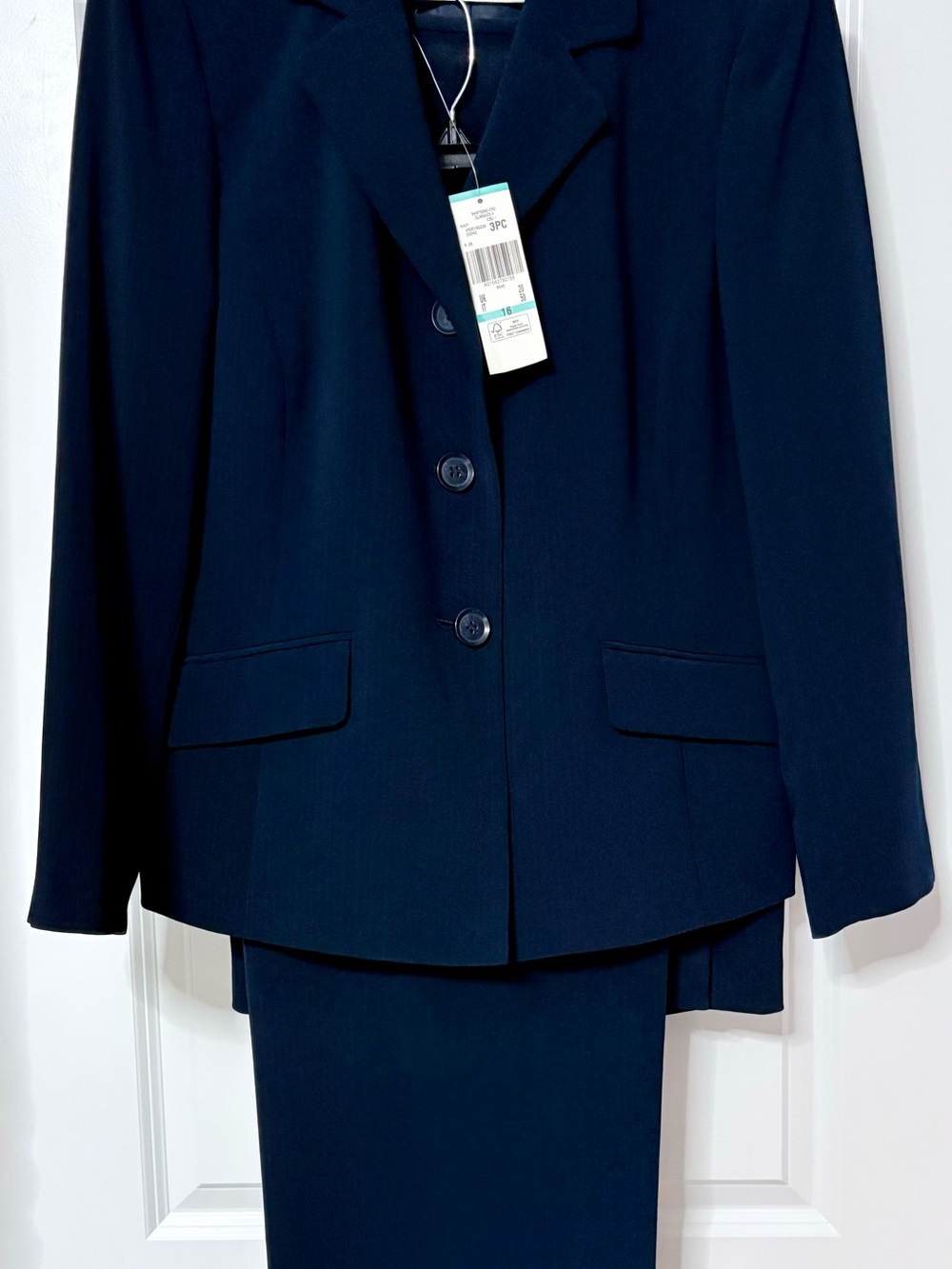NWT Kasper Women’s 3-Piece Navy Blue Pants Skirt Suit Size 16 Professional